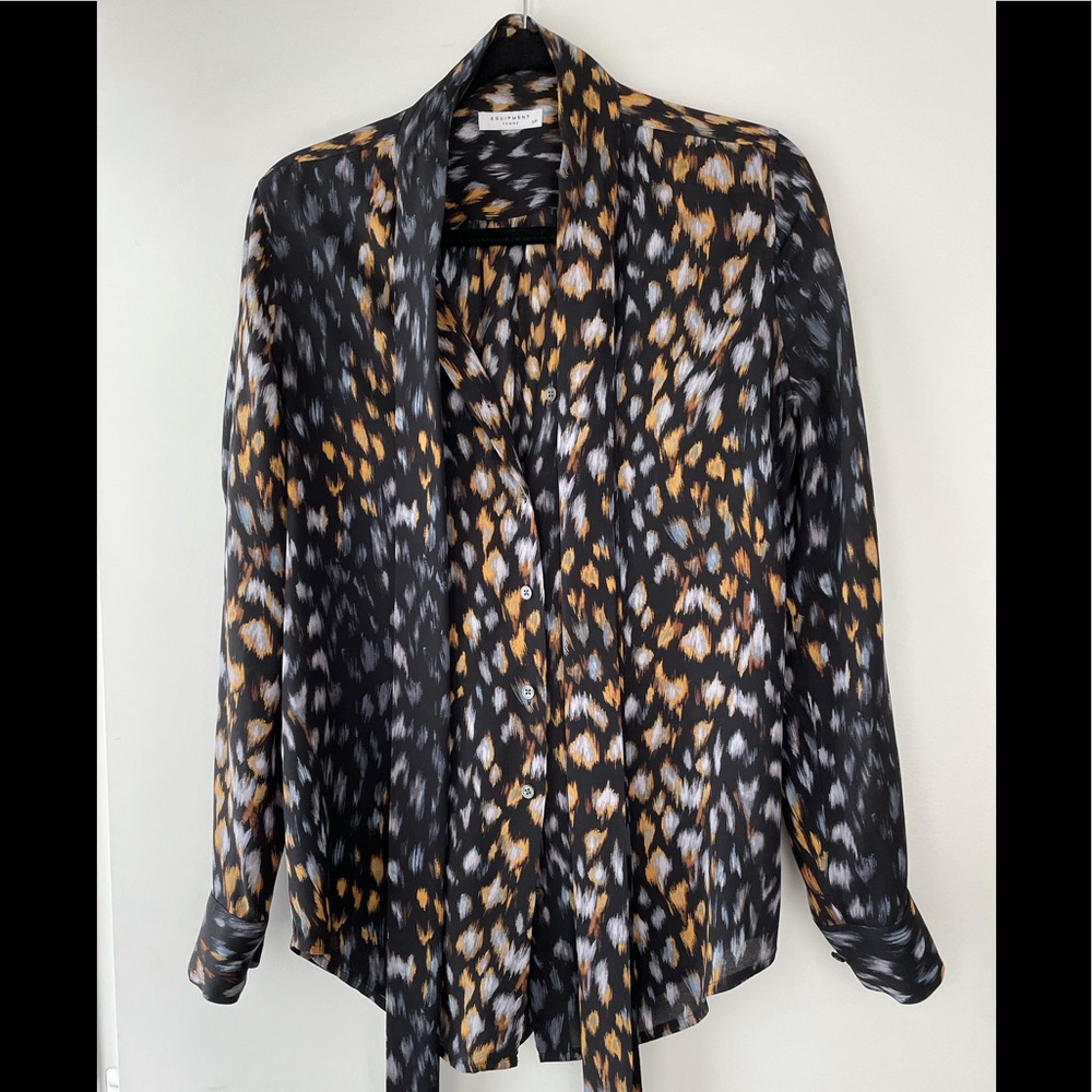 Equipment blouse